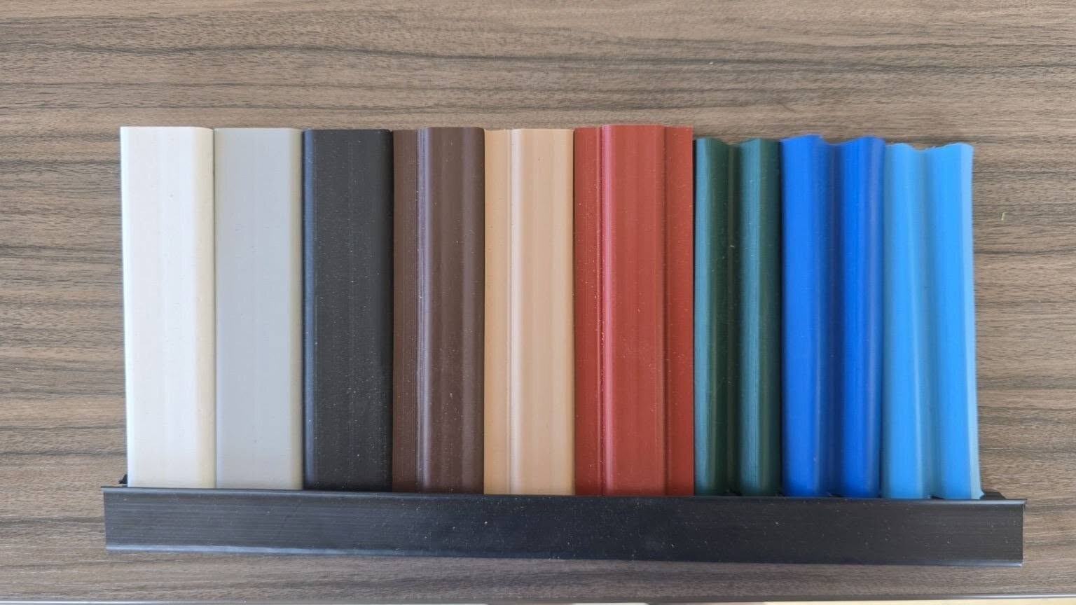 Nespor Fence vinyl and chain link color chart